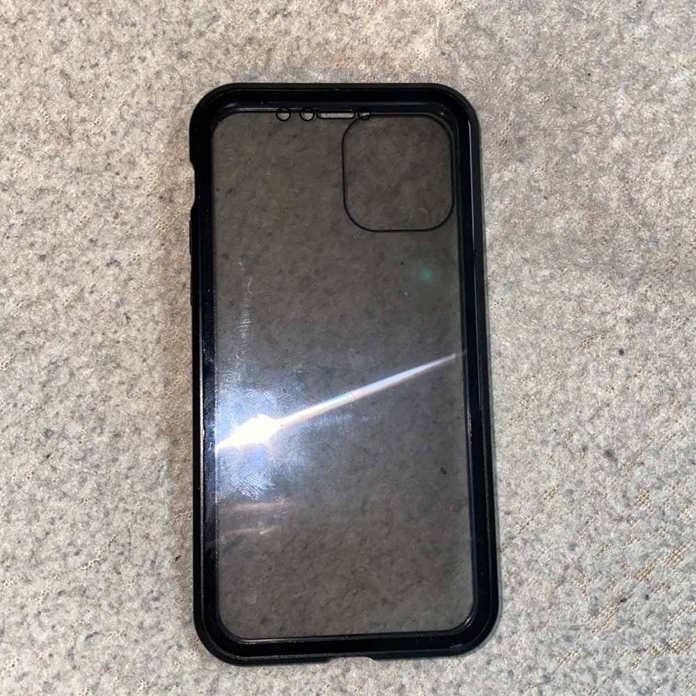 iPhone 11 Pro Screen Hiding Phone Case